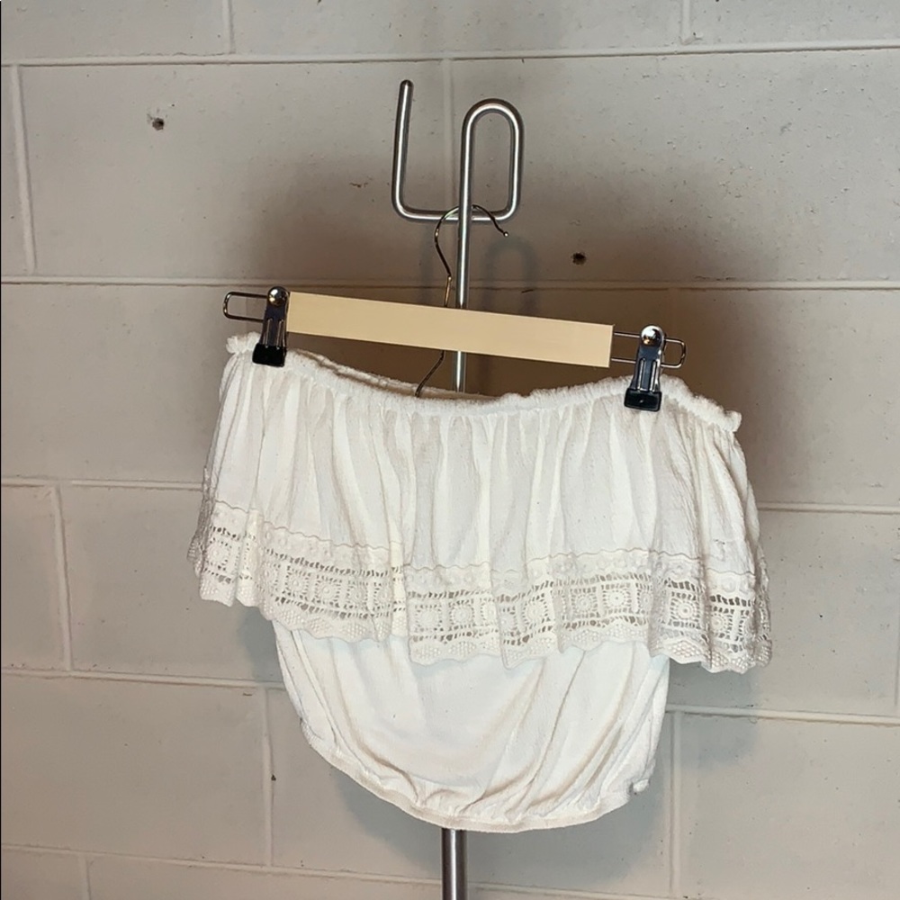 Cropped float tube top with laced ruffle